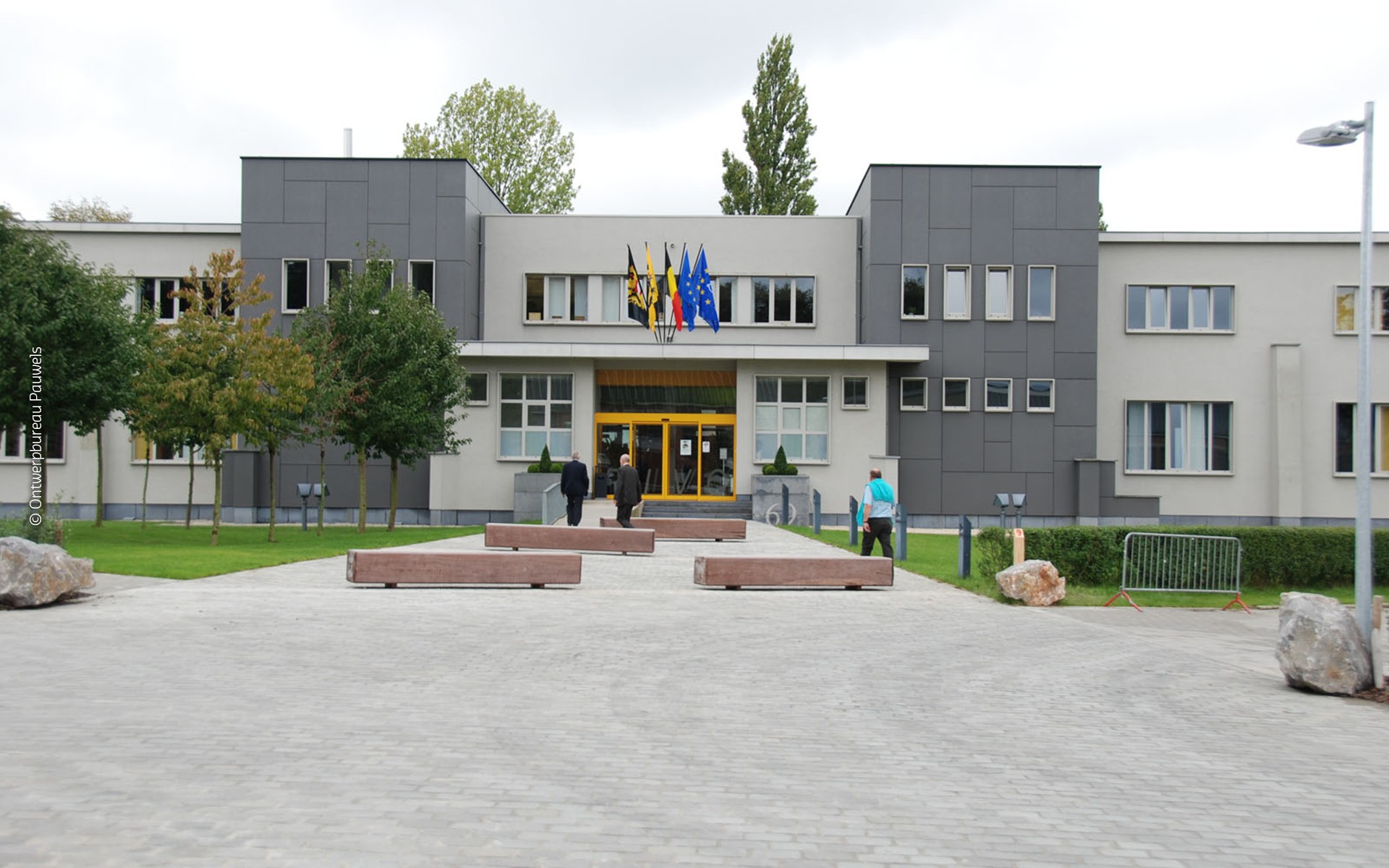 Picture of a building